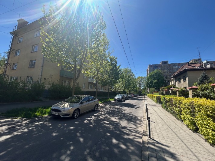 Продаж 2к квартири пл. 44 кв. м на вул. Квітнева - фото 1