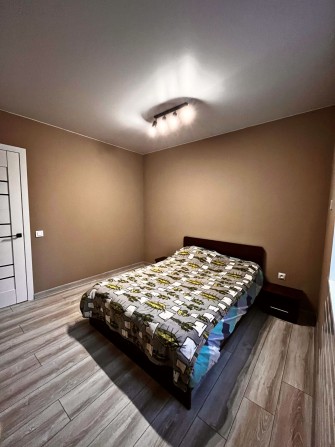 Продам 1-к квартиру в Центрі - фото 1