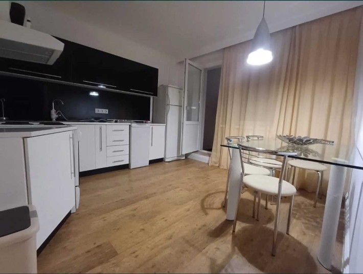 Продам 2х кімнатну квартиру у Миколаїві 80м2 - фото 1