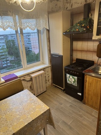 Продам от хозяина 1 комн. квартиру на Бородинском ул. Товарищеская - фото 1