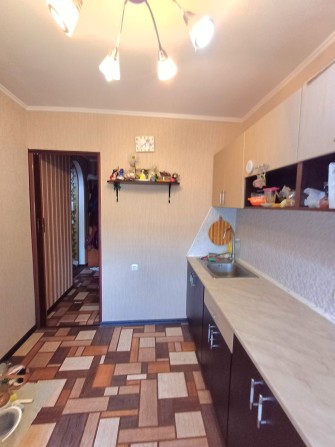 Продам 2 комнатную " Чешку" на 7/9 в ЦЕНТРЕ / "Сказка" - фото 1