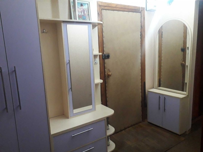 Продам 2 кімнатну квартиру. Жадова (Вул. Героїв України 30) - фото 1