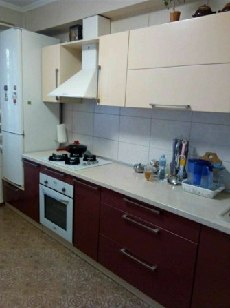 Продам 3 ком квартиру Осипенковский микрорайон улица Звенигородская - фото 1