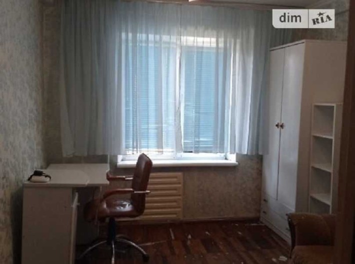 Продам 2 ком кв по ул. Академика Александрова на Осипенке районе. - фото 1