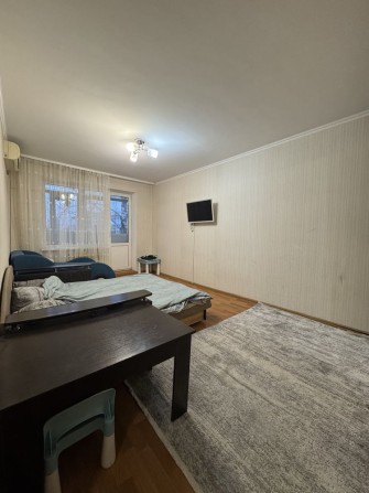 Продаж 1 кім Критий ринок, вул. Яновського . - фото 1