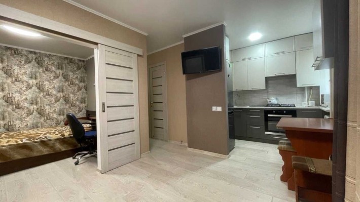 Продажа квартиры. Свежий ремонт, мебель, дорогая техника. Сухой Фонтан - фото 1