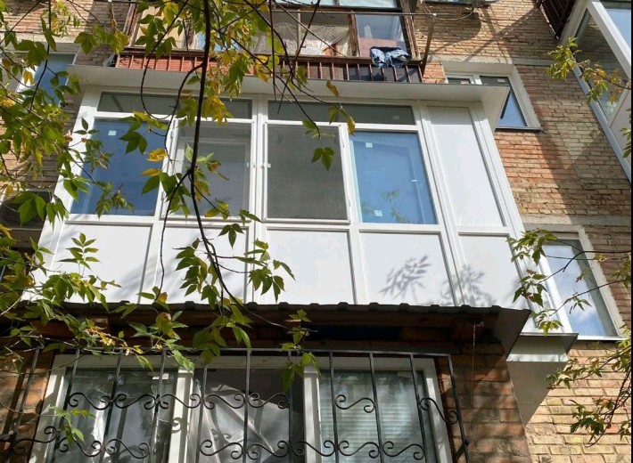 Продаж 2х кімнатної квартири Лески - фото 1