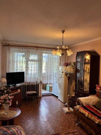 продам 2 комн квартиру , район кинотеатра Вымпел - фото 1