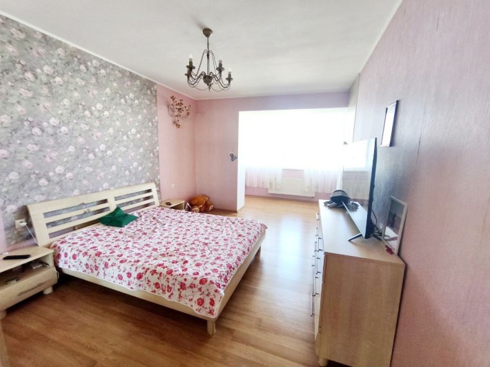 Продам две спальни и студию Королева Тополева Таирова с ремонтом - фото 1