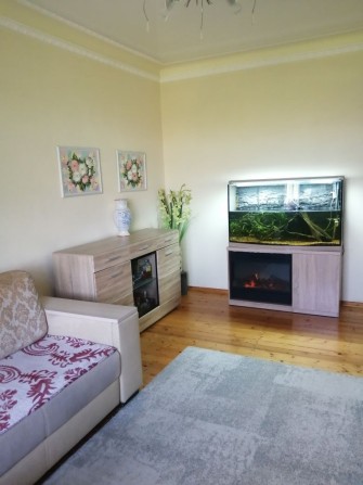 Продам двокімнатну квартиру - фото 1