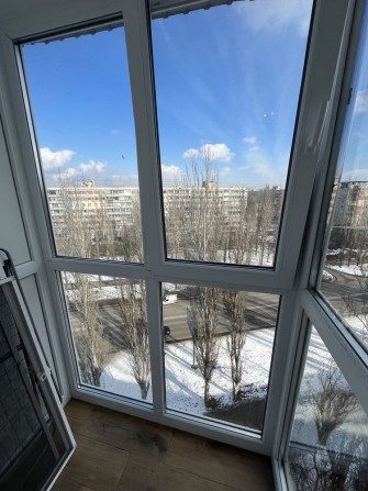 Продаж 1 кімнатної квартири з ремонтом на Площі Перемоги - фото 1