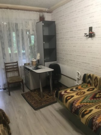 Продам двухкомнатную квартиру в Днепровском районе - фото 1