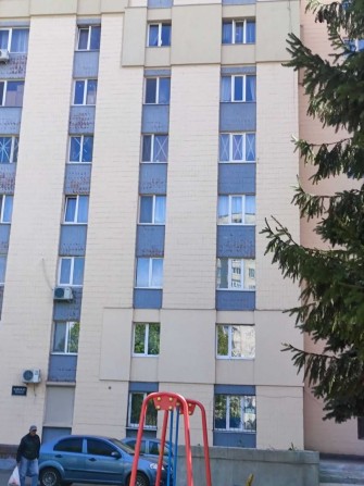 4m 1 комнатная квартира гостинка Роганская метро Индустриальная РЖМ - фото 1