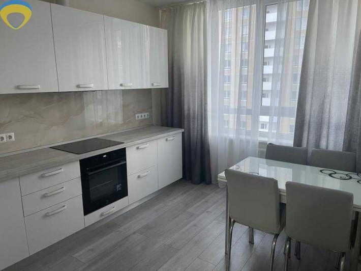 Продам 3-х комн. квартиру в Сан Сити на Бочарова - фото 1