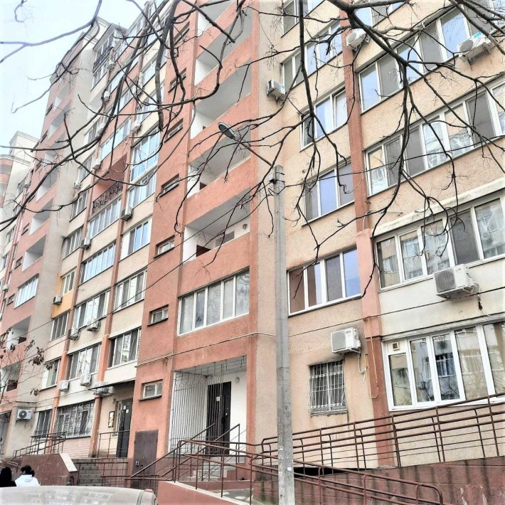 2 ком на Зоопарковой - фото 1