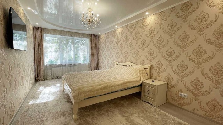 Продажа 2х комнатной квартиры на ЮТЗ. Роскошная! - фото 1