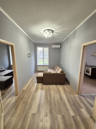 Продам, двокімнатна квартира, рн Новомиколаївка! АГВ. - фото 1