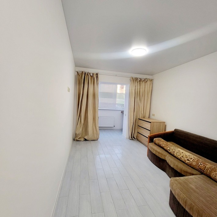 Продам 1 ком кв студию 22 м2 ЖК Мрия новострой Ахиезеров 6А - фото 1
