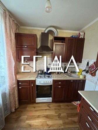 Продаж 3к квартири на Новомиколаївці, вул.Миру, 54 м2, 2/5 - фото 1
