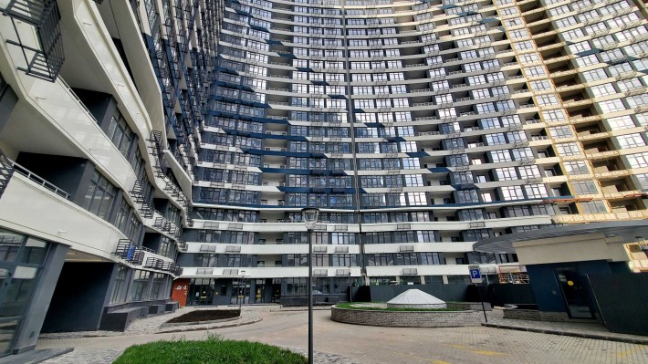 Срочно‼️1-комн.квартира-студия 33,5м² ‼️секция сдана‼️ЖК Атмосфера‼️ - фото 1