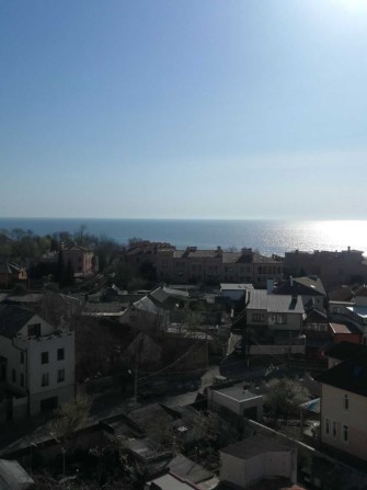 Продам 3 комнатную квартиру с видом на море в новом доме - фото 1