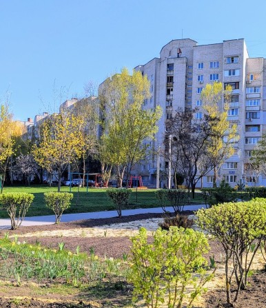 Реальная 1 улучшенка Героев Харькова 302, метро Индустриальная  5 мин. - фото 1