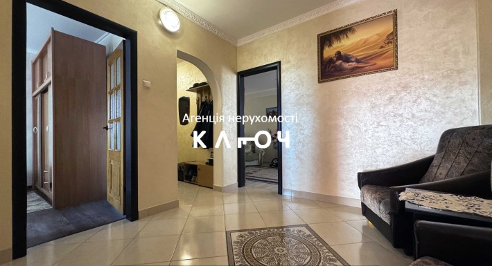 Продаж 4к кв вул. Героїв України, АГВ, 83м2 - фото 1