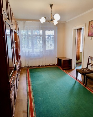 4 кімнатна квартира. Поблизу кр ринок та парк. Вул комарова - фото 1