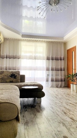 Продам 3-х комнатную полнометражную квартиру - фото 1