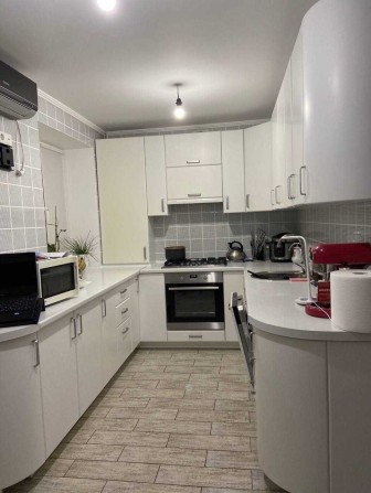 Продаж великогабаритної 2к квартири на р-н Ковалівка - фото 1