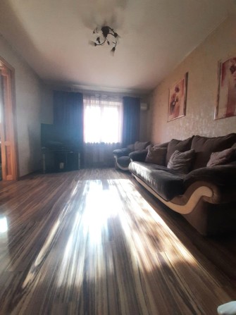 Продам 4-х ком. квартиру 3/10  на 17-ом микрорайоне! - фото 1