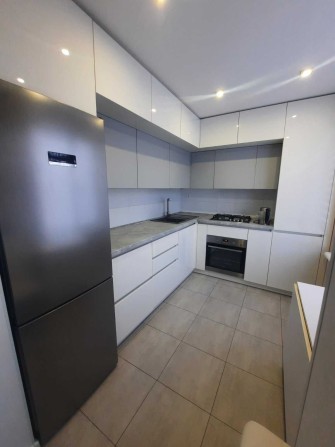 Продам 3-х комнатную квартиру с эксклюзивным ремонтом. Сертификат - фото 1