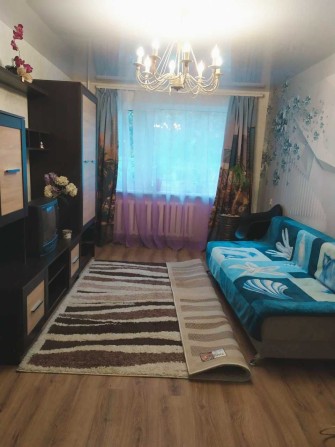 Продам хорошенькую 2 к кв на Ген. Петрова - фото 1