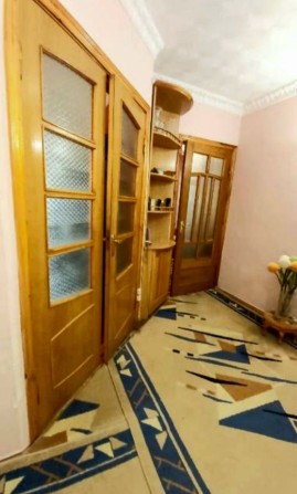 Продам 4 комнатную квартиру в  кирпичном доме - фото 1
