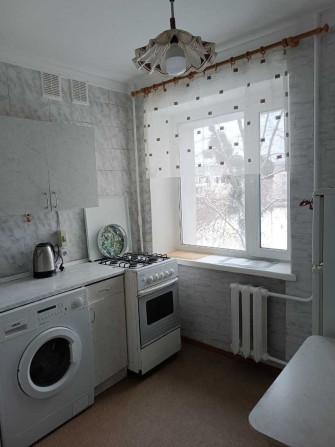 ЭКСКЛЮЗИВ !!! Продам 2-ком. квартиру, 15  минут от м. Масельского - фото 1