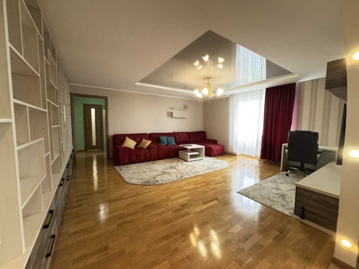 3-кімнатна з ремонтом, новобудова 92 м.кв. - 120 000$ - фото 1