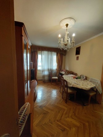 Продаж 2 кім. кв-ра, вул. Художня - фото 1