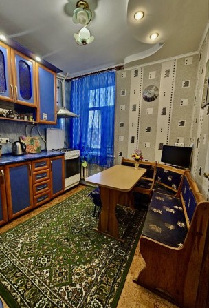 Продаю 3 х комнатную квартиру в ЦЕНТРЕ/ М. Морская/ СЕРТИФИКАТ - фото 1