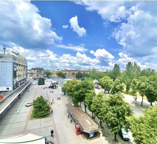 3к квартира пр.Соборний , ТЦ Україна  Без комісії - фото 1