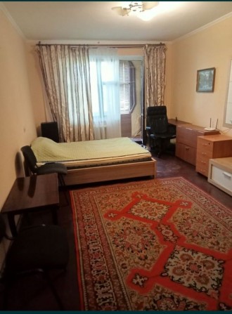 Терміново продам однокімнатну крупногабаритну квартиру на Намиві - фото 1