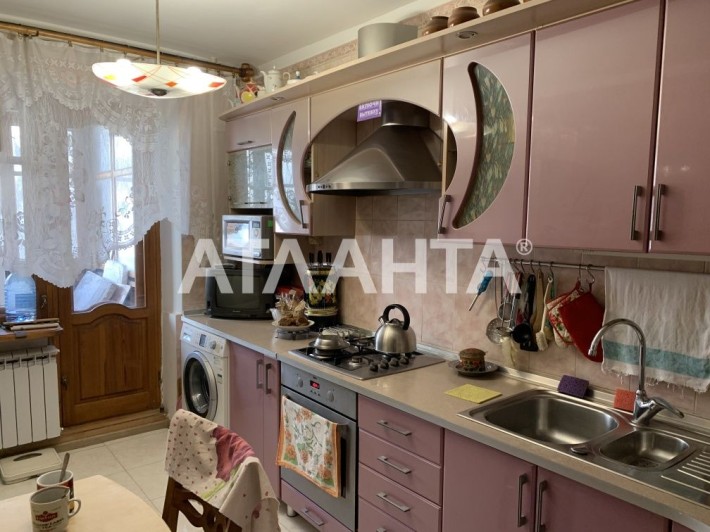 3 комнатная квартира на Пионерской/Юридическая Академия, срочно!!! - фото 1