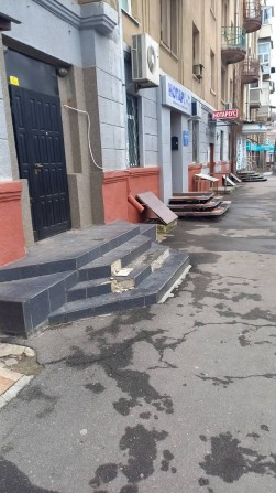 Продам 3 х к.кв.две мин.пешком м,Я.Мудрого,,(Пушкинская) - фото 1