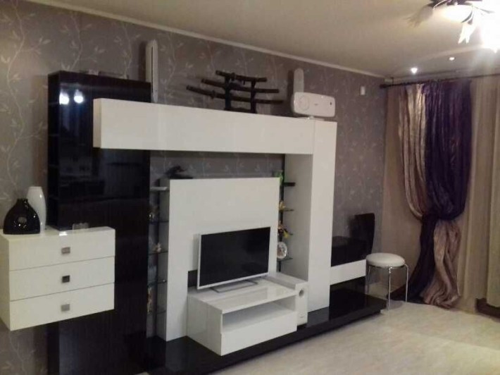 3-х комн. квартира в кирпичном доме на Таирова .Ильфа и Петрова. АГВ. - фото 1