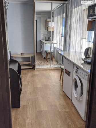 Продажа 1к квартиры 13.1 кв. м  на просп. Любови Малой 49 - фото 1