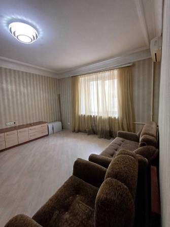 Сертификат! Продам 2 ком СТАЛИНКУ , ТЦ Никольский, пл. Конституции - фото 1