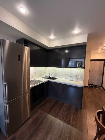 Продам 1 ком квартиру в НОВОСТРОЕ ЖК Меридиан с ремонтом и мебелью! - фото 1