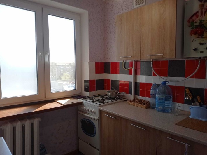 1 комн.кв. 32 м.кв., 5/5 эт. Ремонт. Район Лески - 1 КП. - фото 1