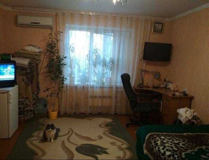 Продам 1 комн. кв. на ул.  ген. Бочарова - фото 1