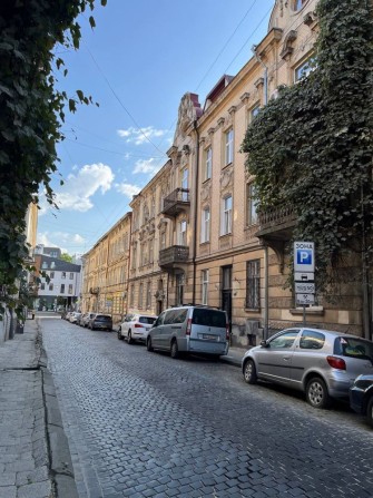 Продаж квартири в центрі вул. Дашка - фото 1