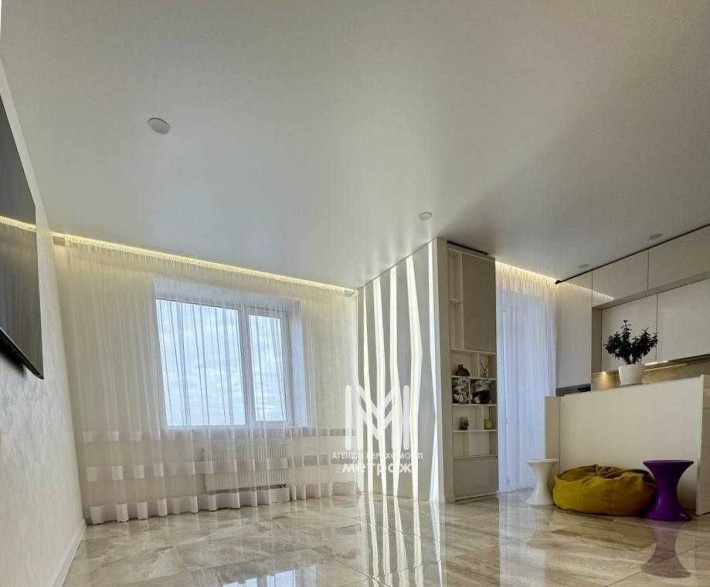 Продам СОВРЕМЕННУЮ 3-х к. квартиру в ЖК Крокус. Авантаж. Холодная Гора - фото 1